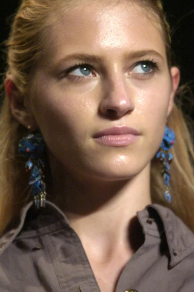 Look 11